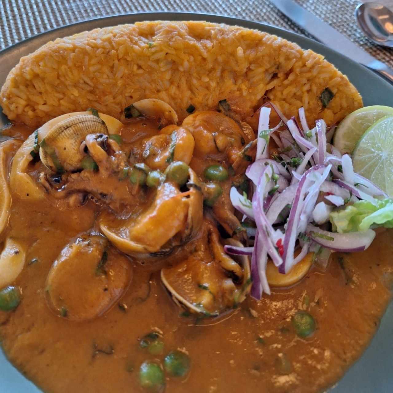 Tacu Tacu De Mariscos