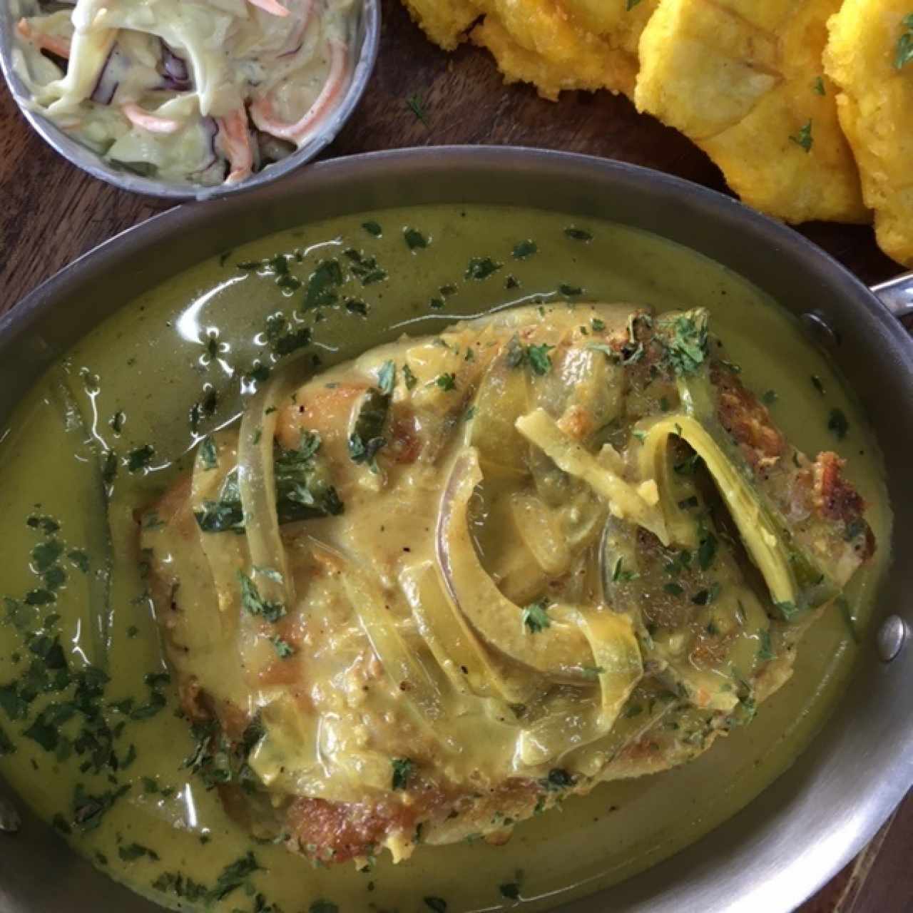 Filete de pescado Con patacones