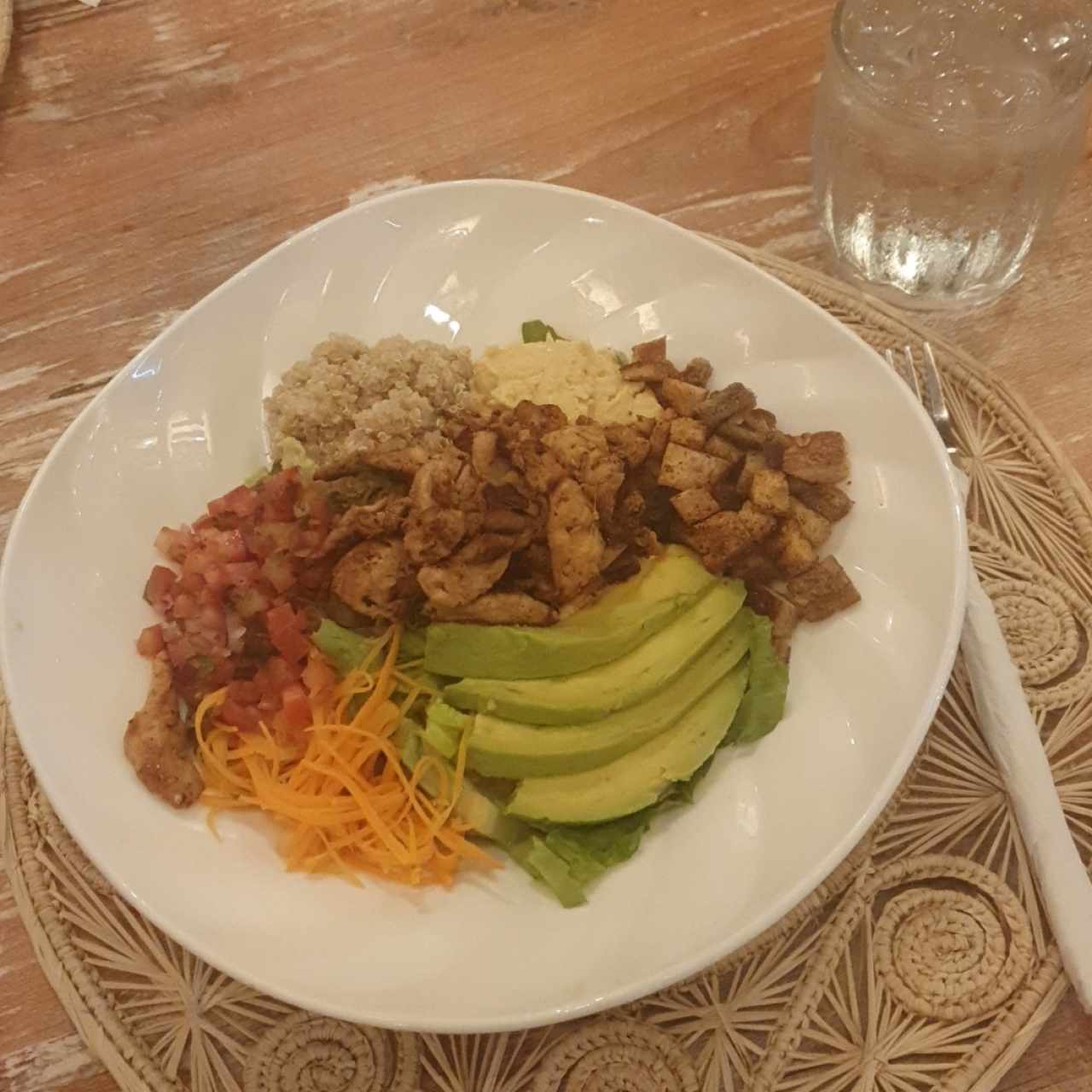 Bowl de pollo grillado