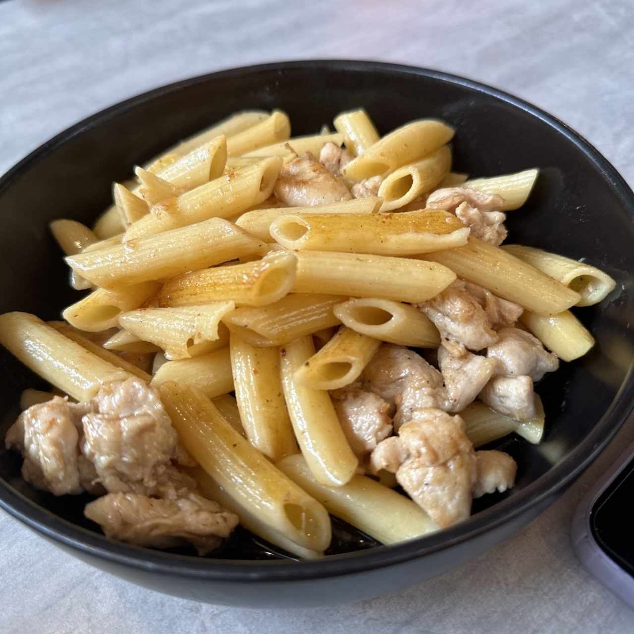 Pasta al oleo con pollo