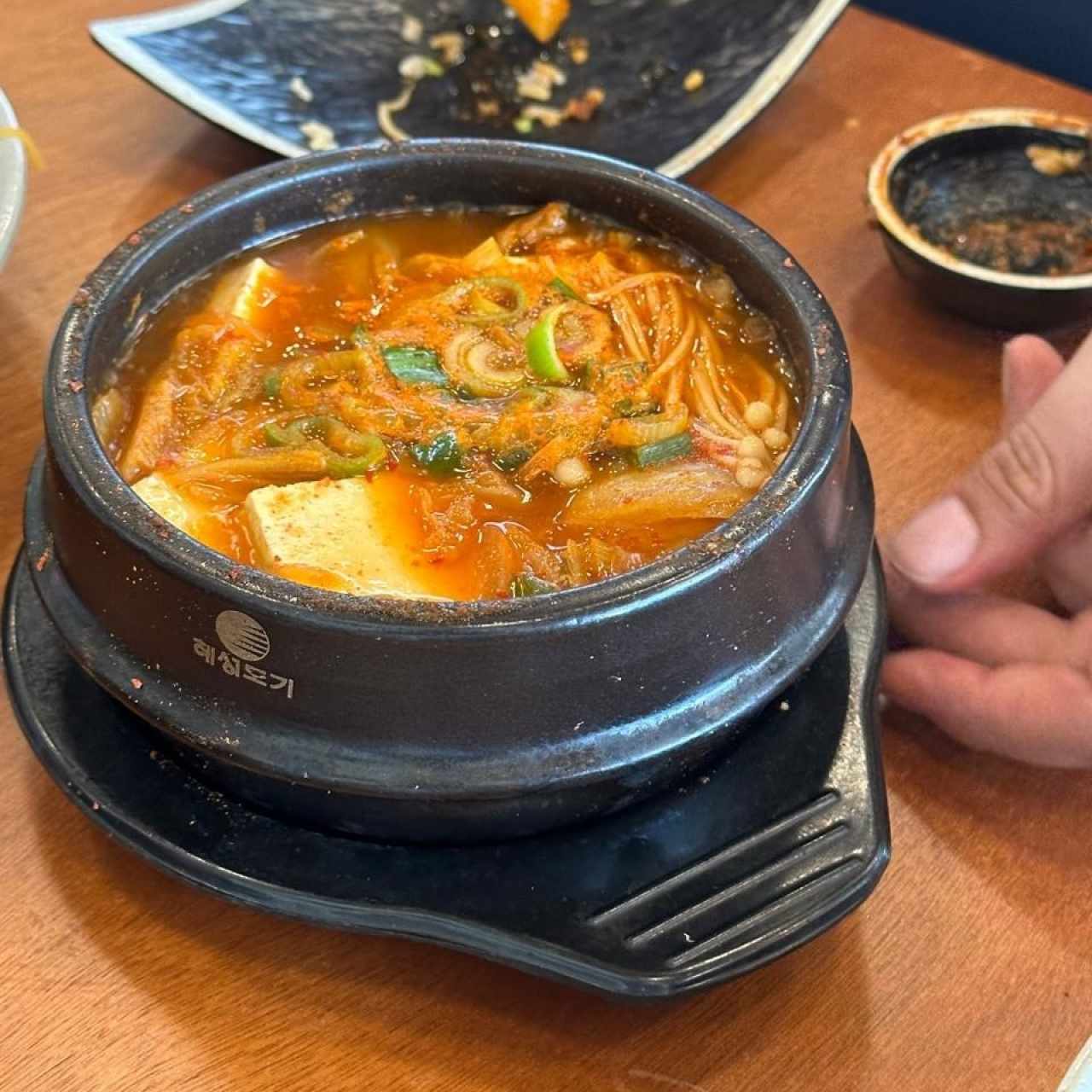 KIMCHI JJIGAE (SOPA DE KIMCHI CON ATÚN)