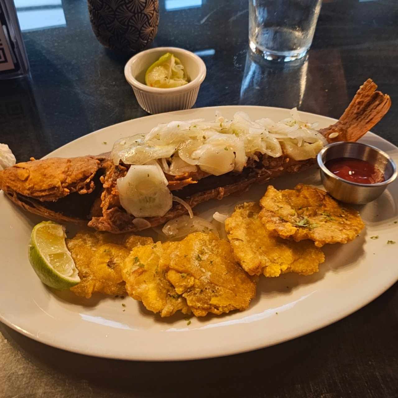 Mariscos - Corvina Rellena Frita