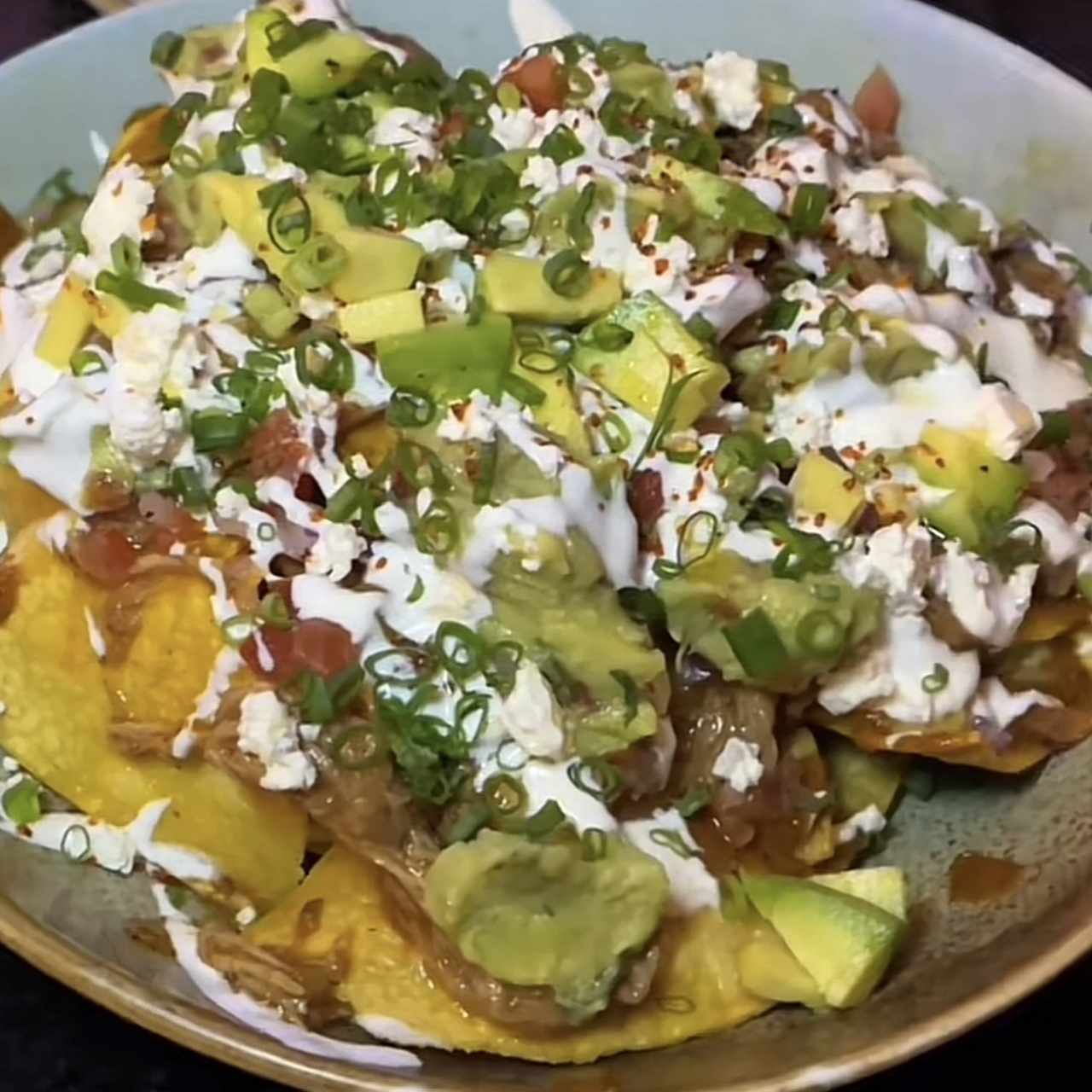 NACHOS DE PUERCO AHUMADO.