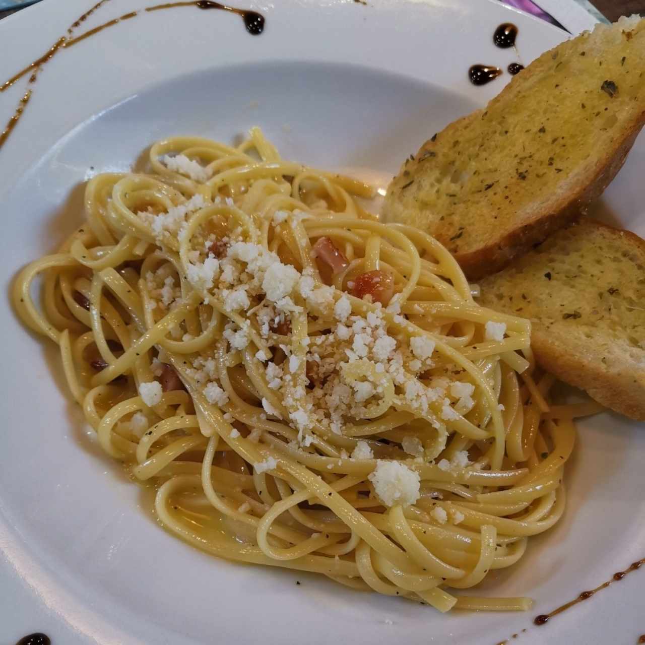 Nuestras Pastas - Linguini Carbonara