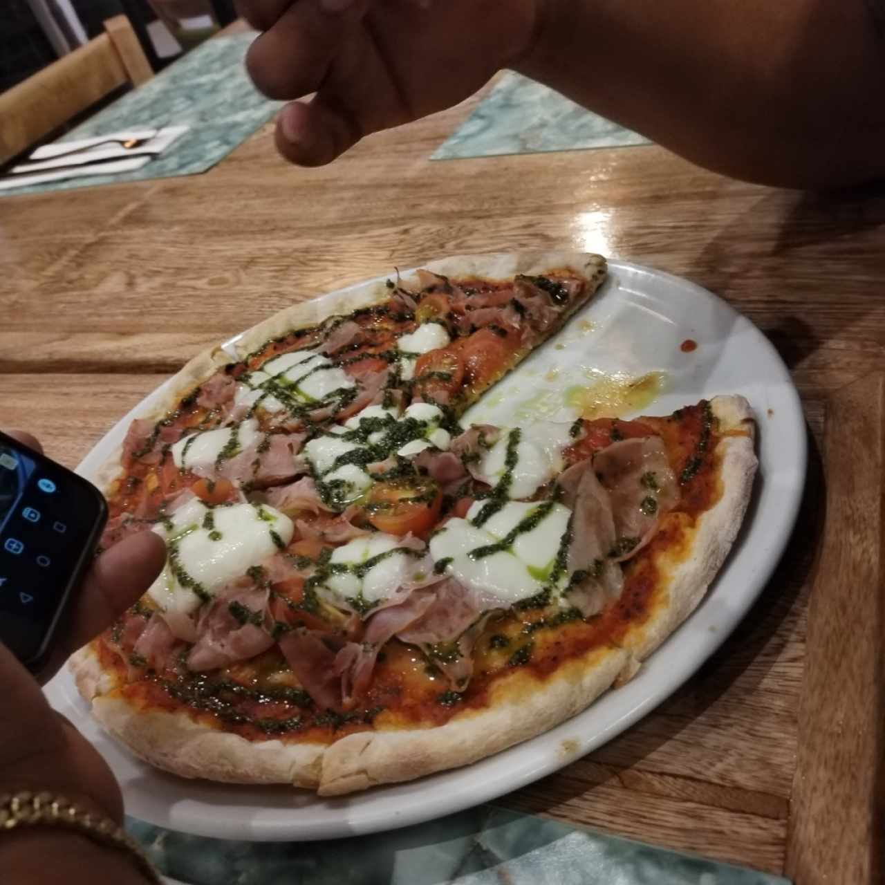 Pizza Caprese