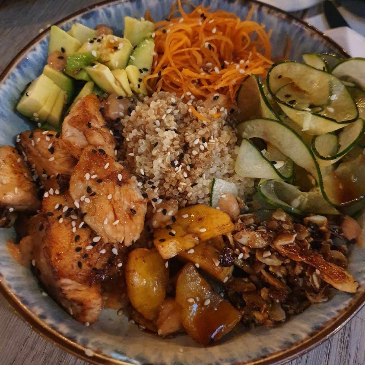 Poke bowl de salmón 