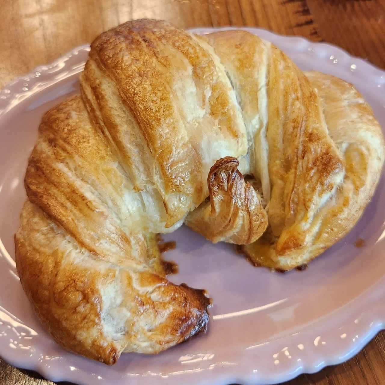 Plain croissant