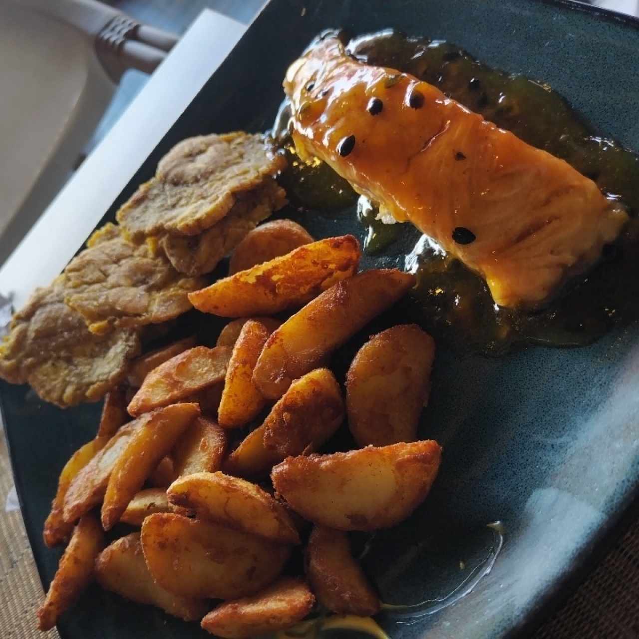 Salmón en mermelada de Maracuya