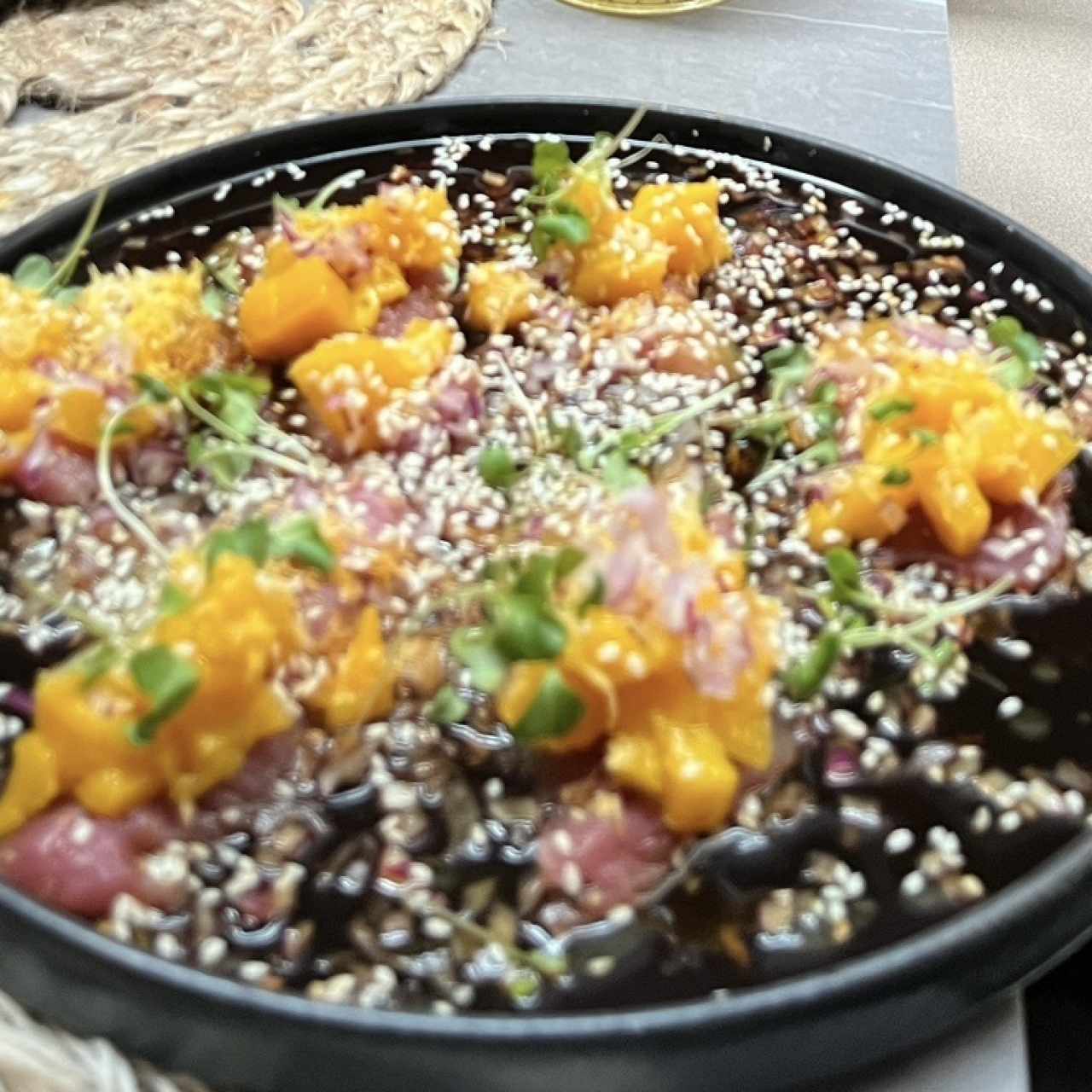 Tiradito de Atún Con los mangos bajitos (GF)