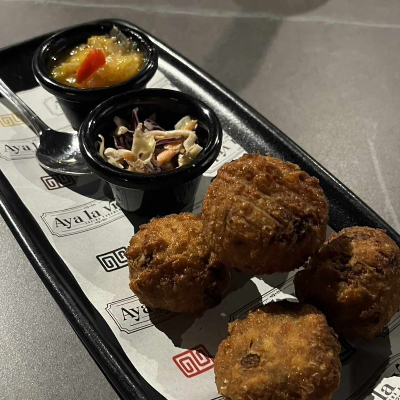 Bacalao en tempura de curry y coco 