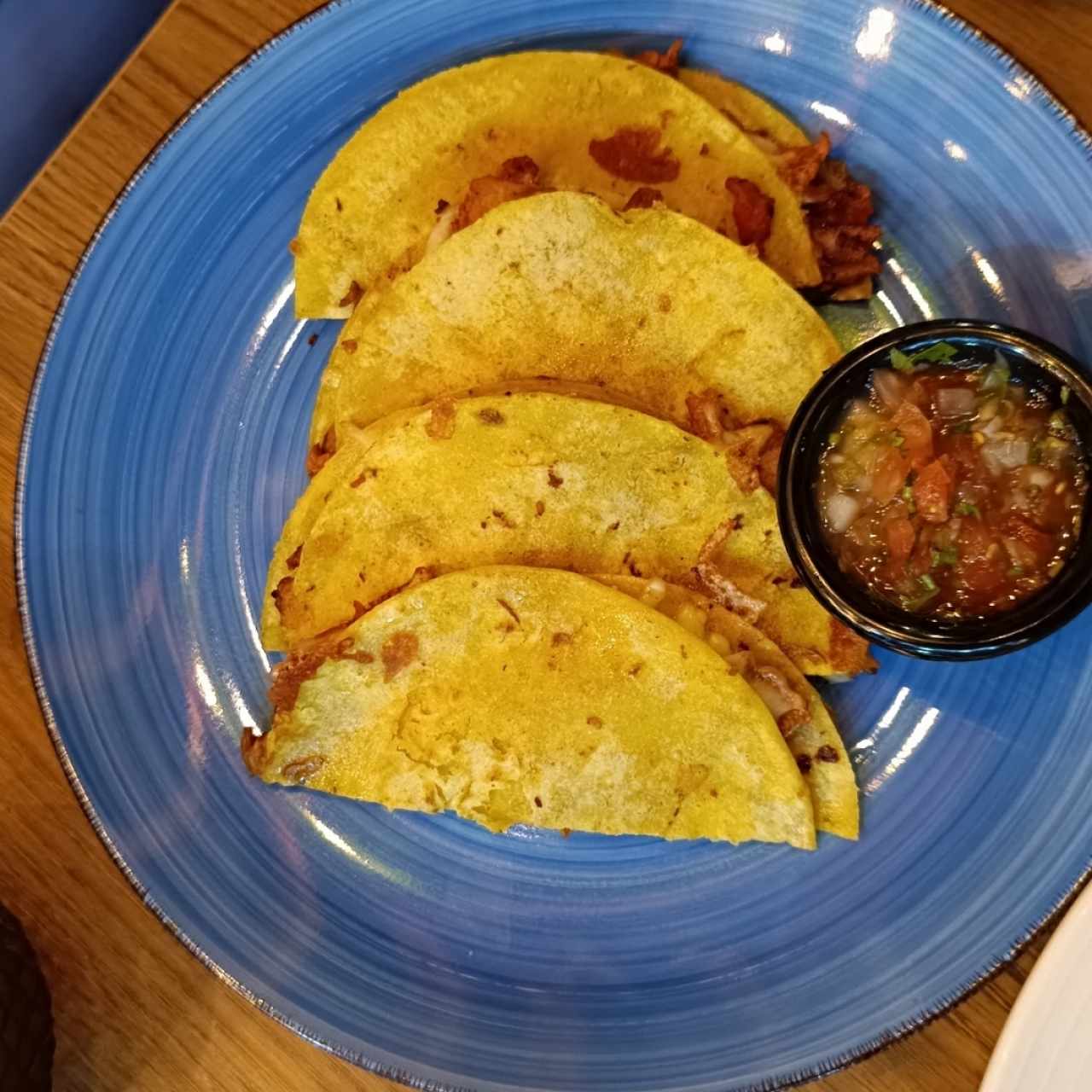 QUESADILLAS  YEYÉ