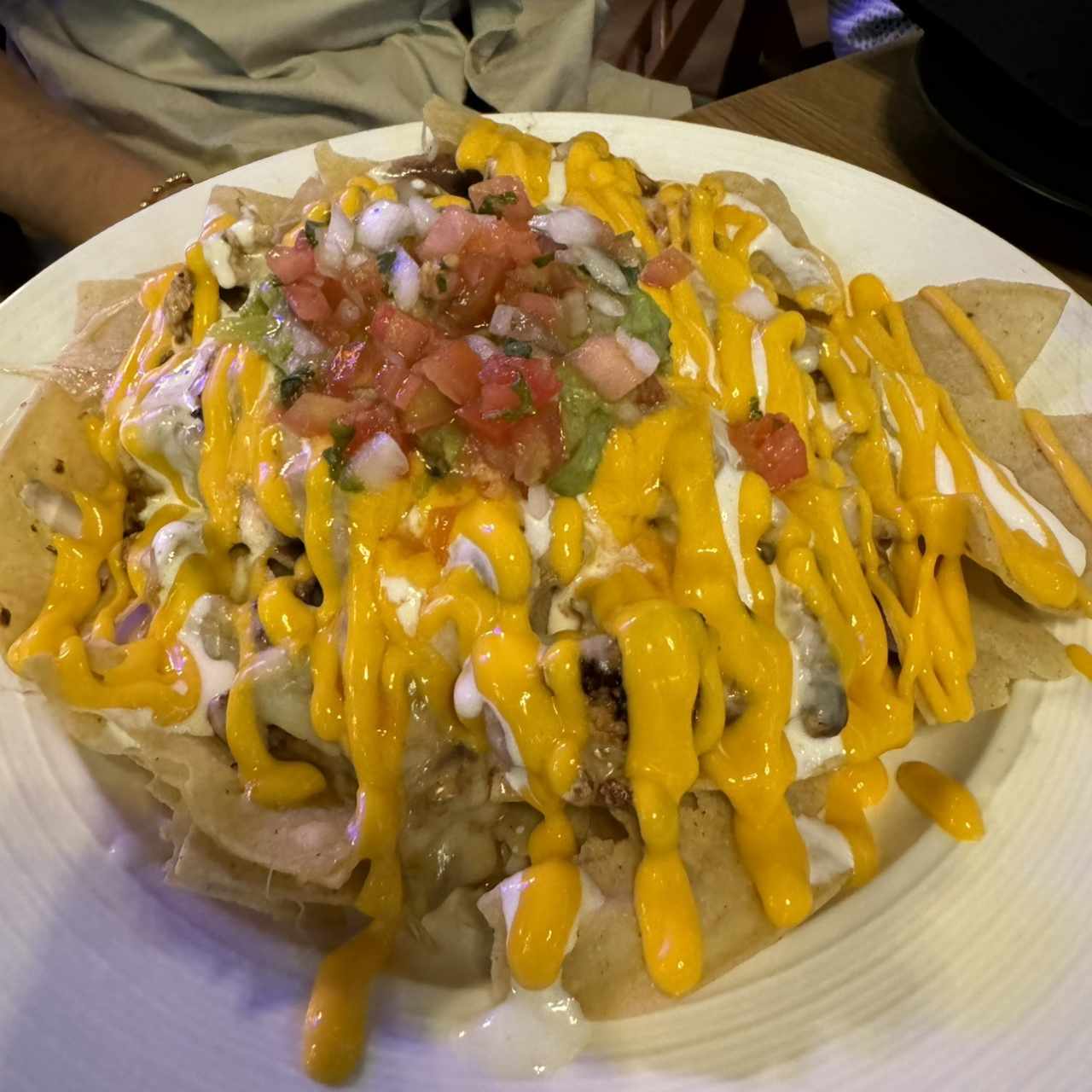 NACHOS DE BIRRIA