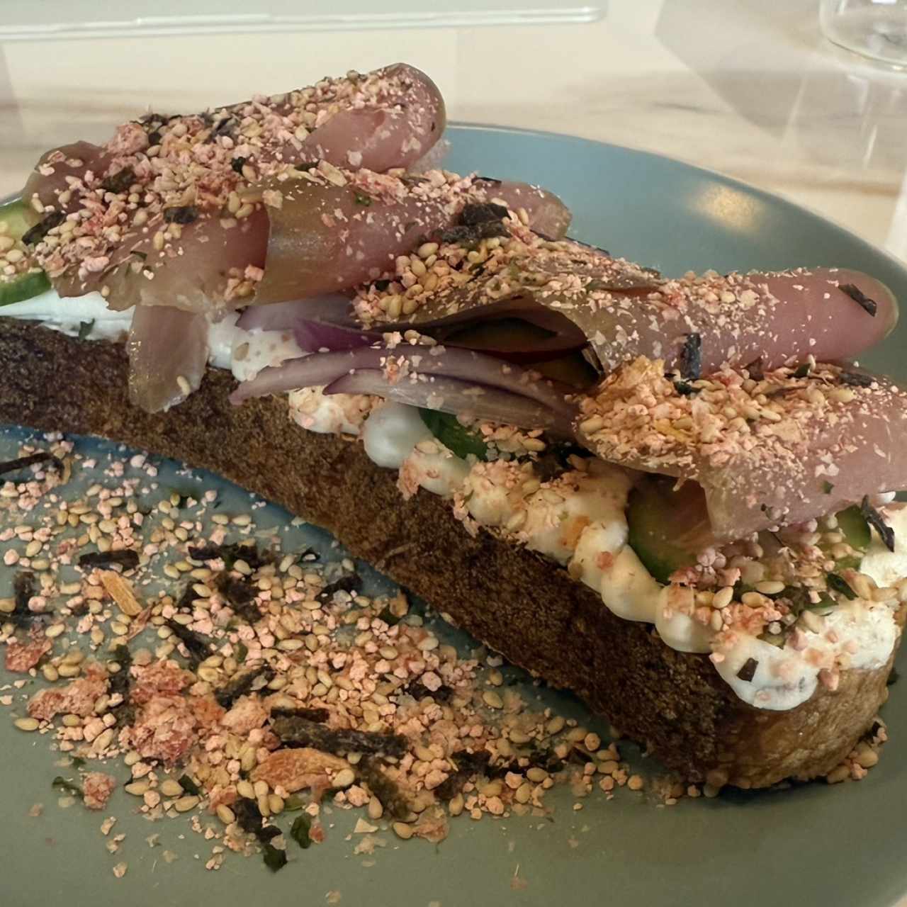 Tostada de Atún Ahumado