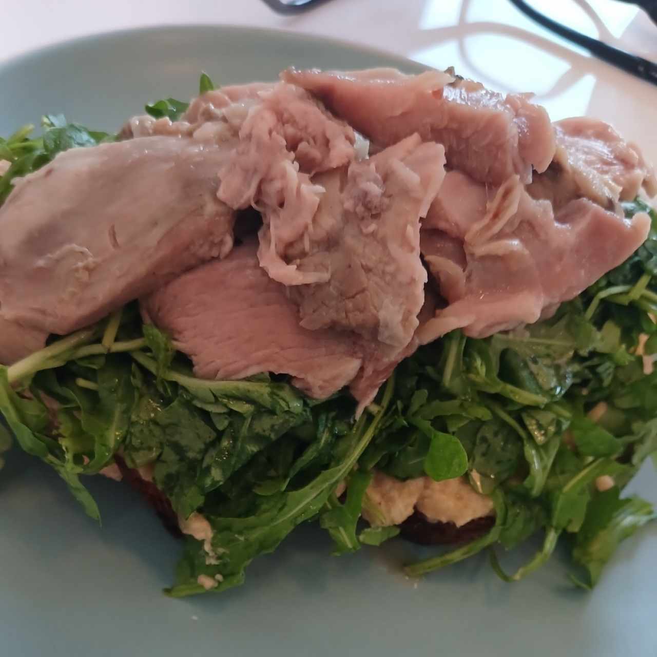 Tostada de Pernil con Pifia