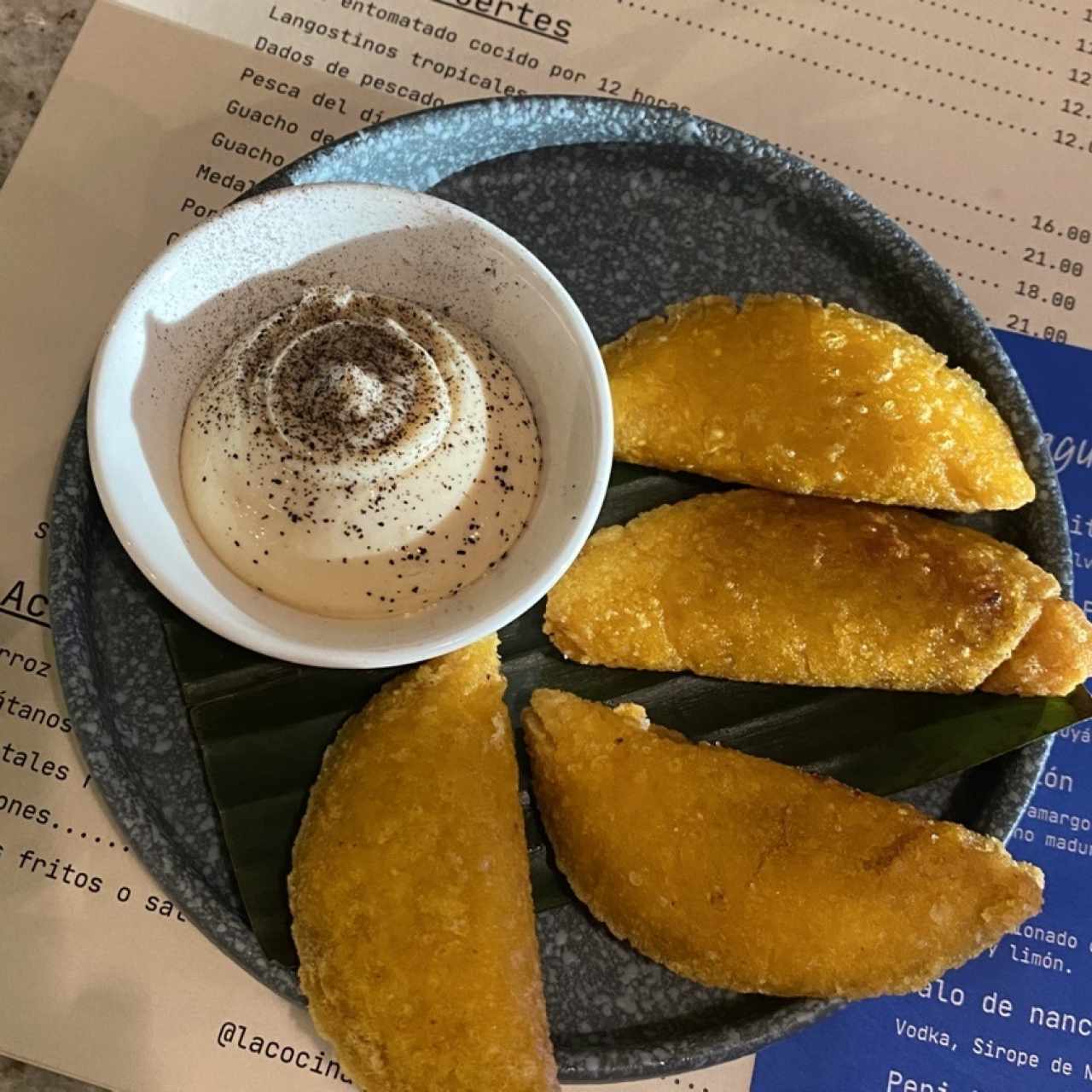 Empanadas de Pulpo al Coco