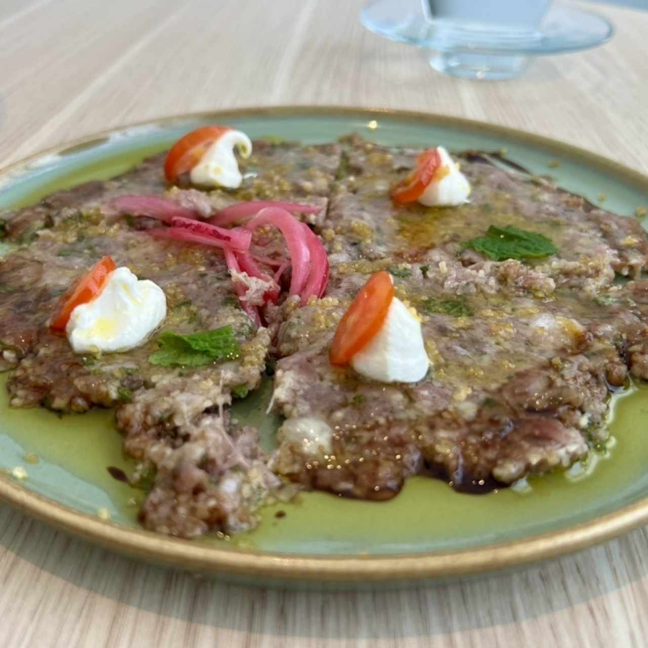 Tuna Nayeh (atún de cola amarilla)