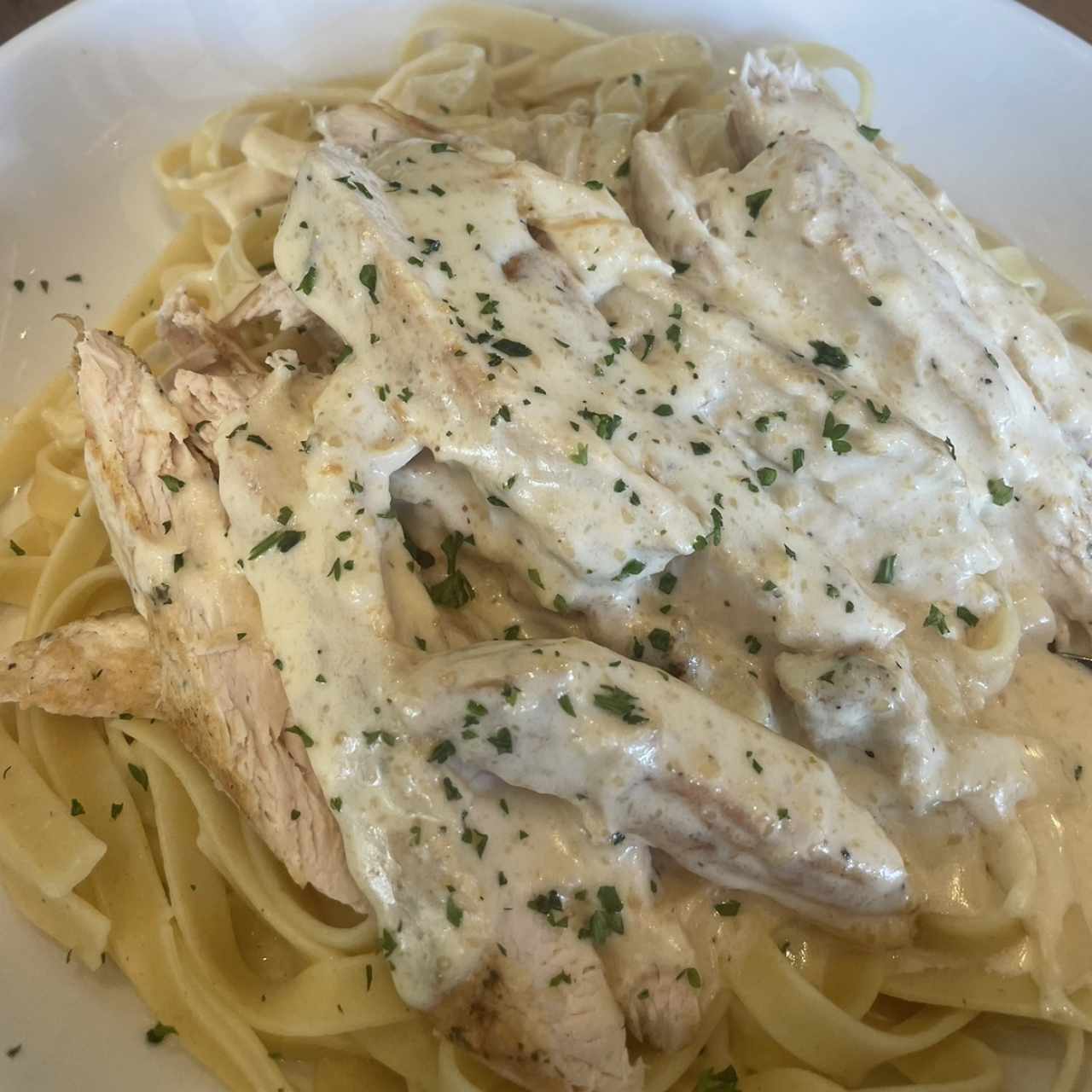 Amazing Alfredos - Chicken Alfredo