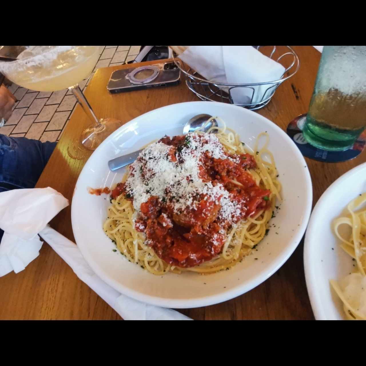 Classic Entreés - Spaguetti & Meatballs
