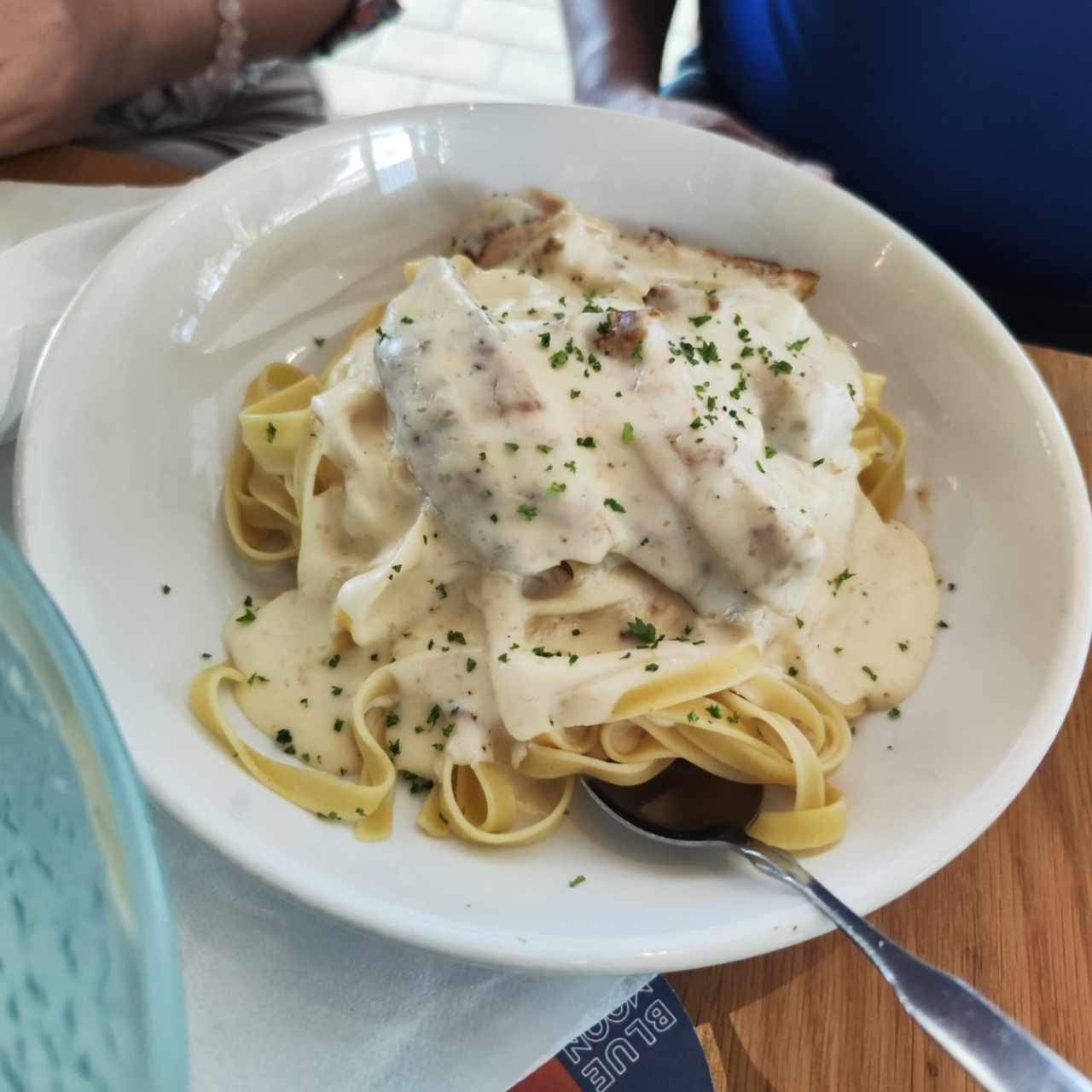 Amazing Alfredos - Chicken Alfredo