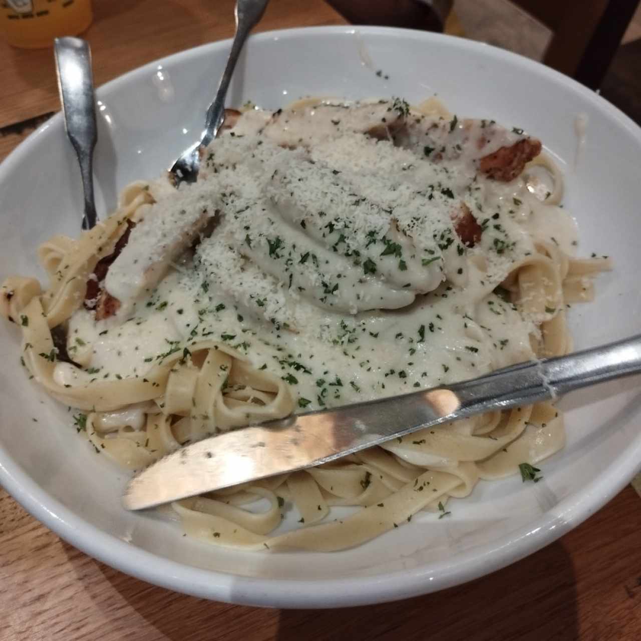 Amazing Alfredos - Fettuccine Alfredo