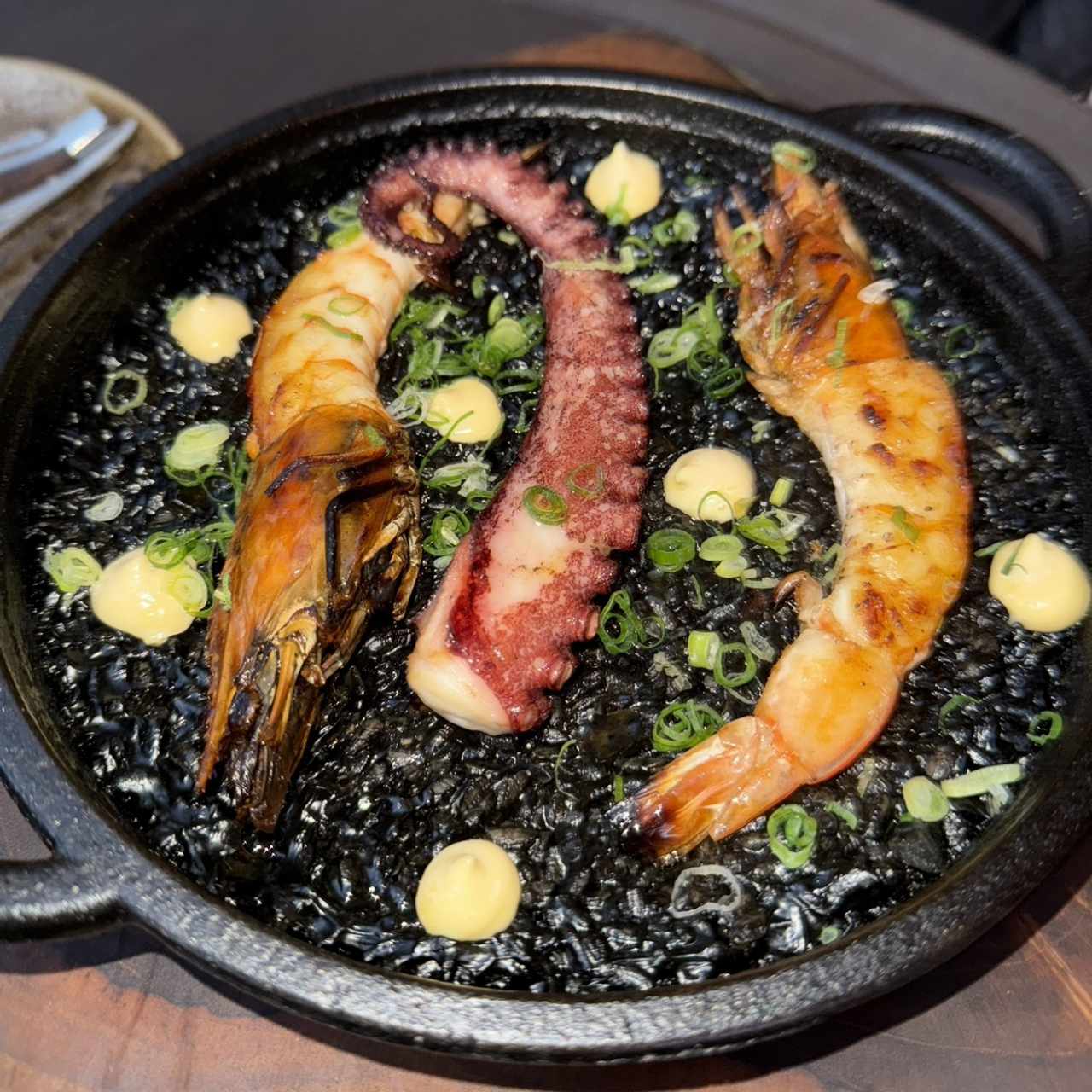 ARROZ NEGRO DE PULPO Y LANGOSTINO