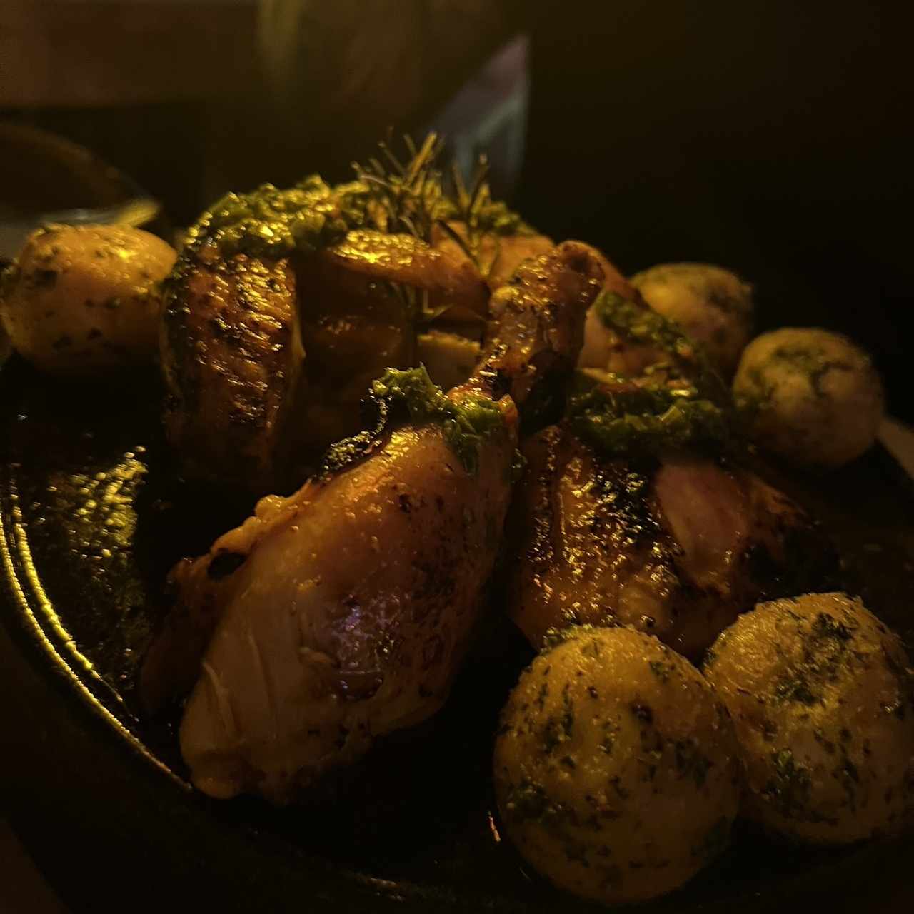 POLLO A LA BRASA