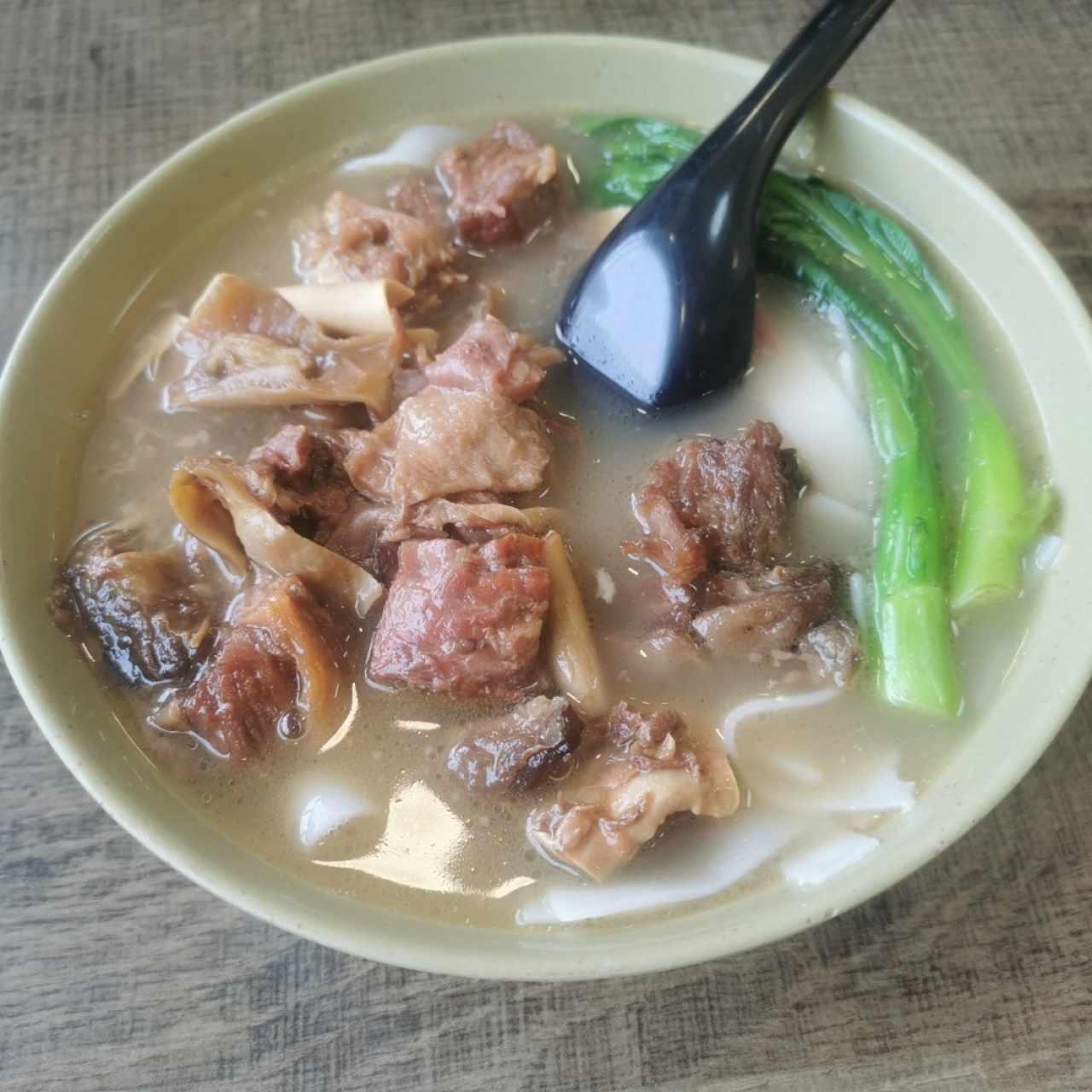 Sopa de falda con tallarines 😋👍