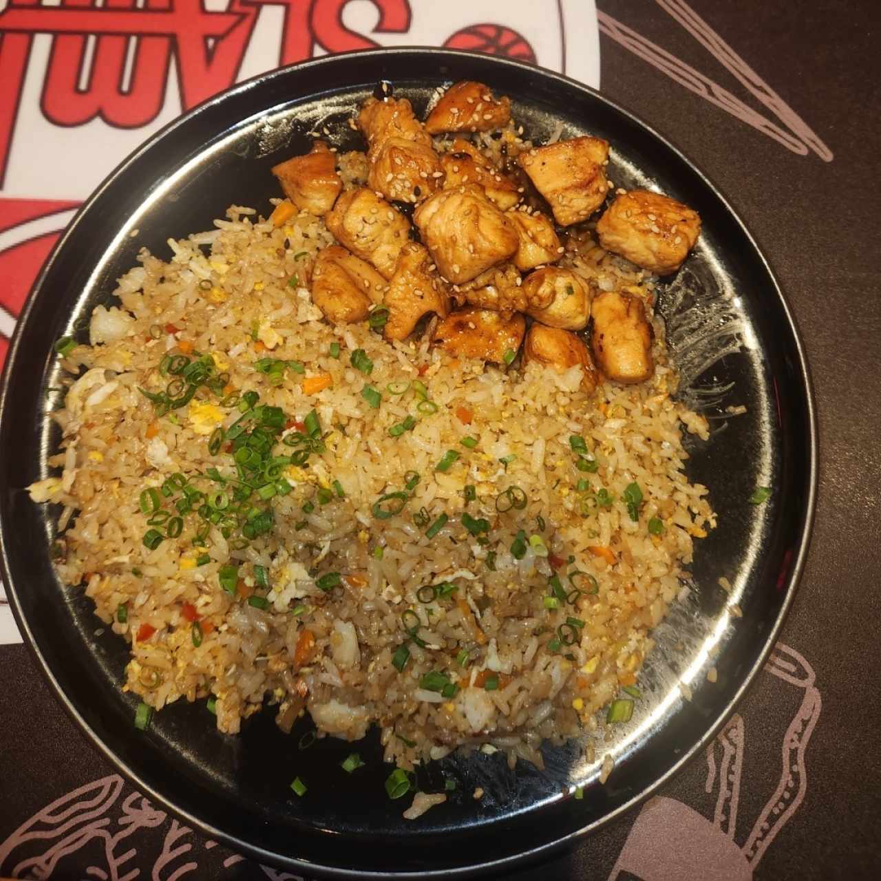 yakimeshi de pollo 