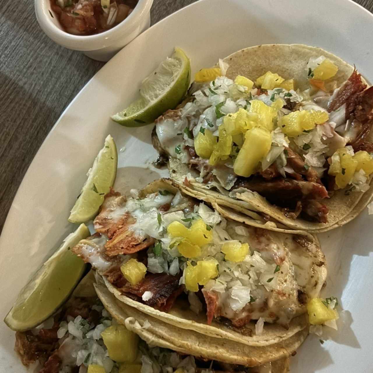 3 tacos al pastor con queso