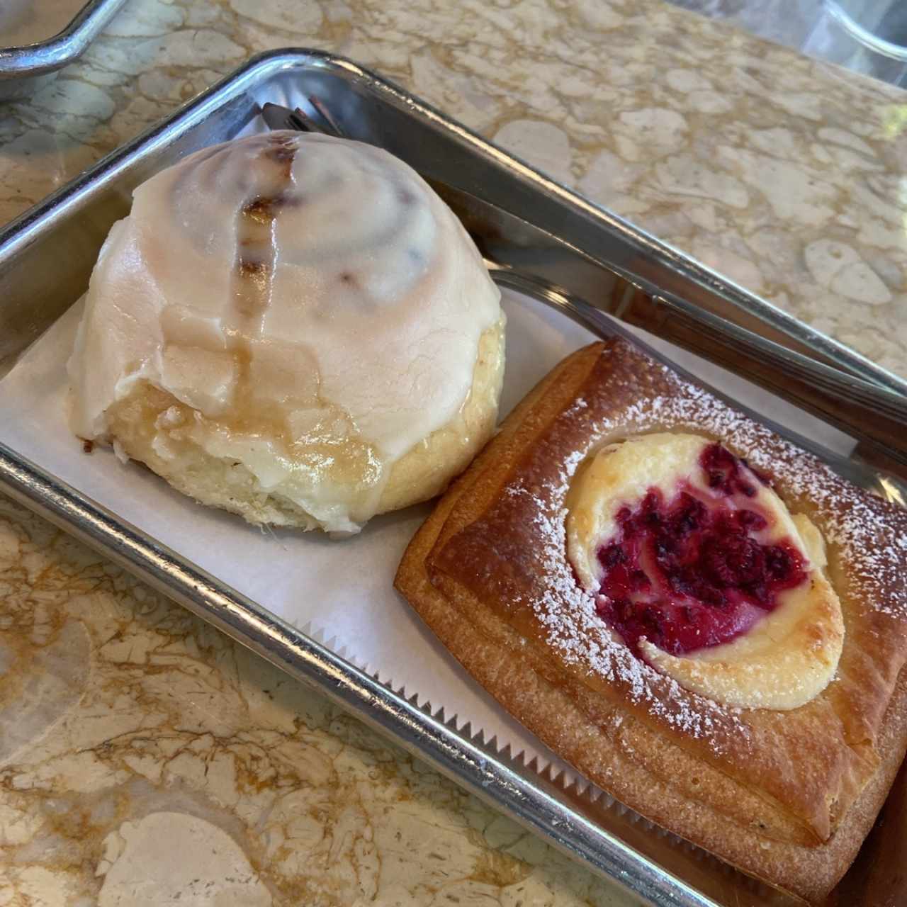 Cinamo & Raspberry danish