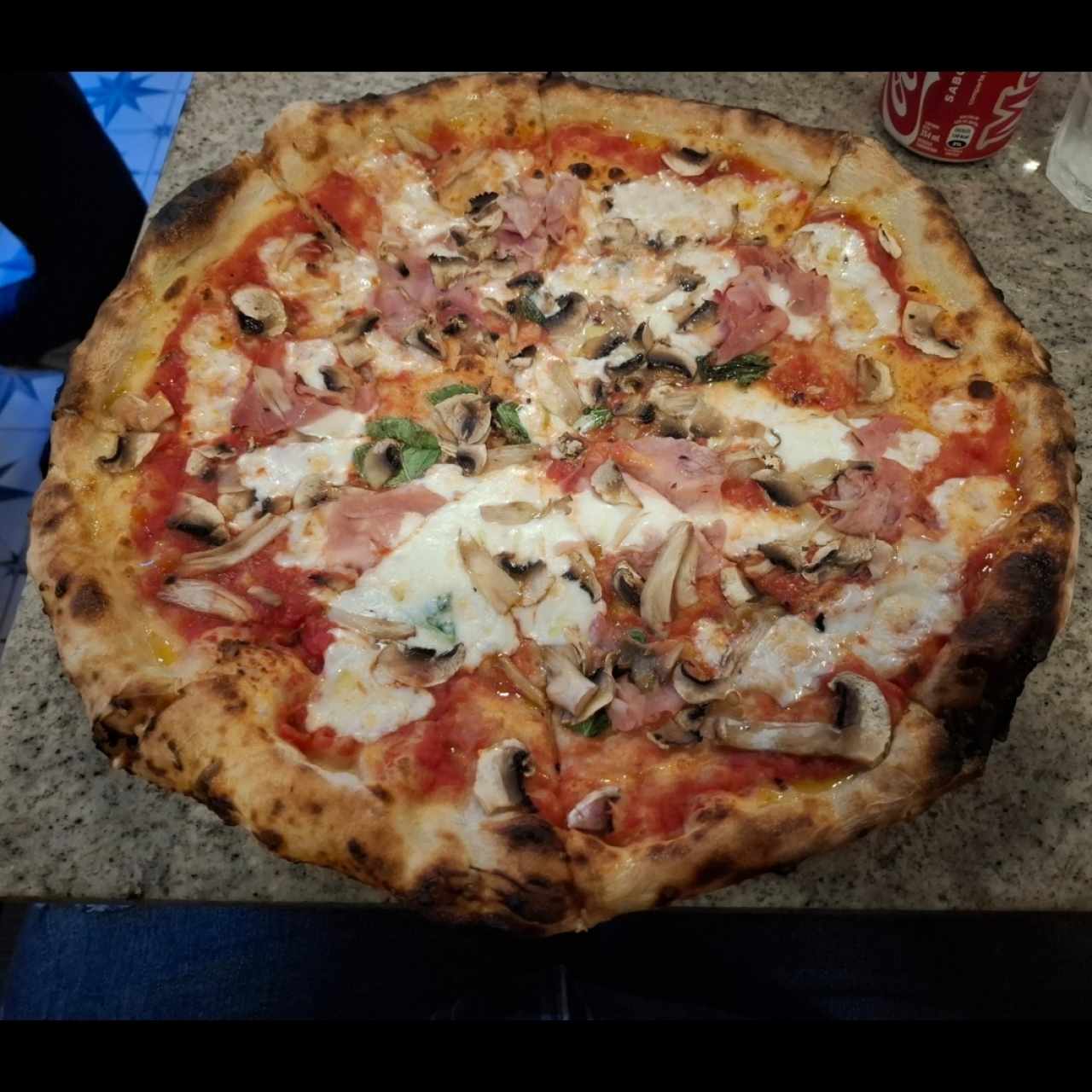 Pizzas Rojas - Cotto e Funghi