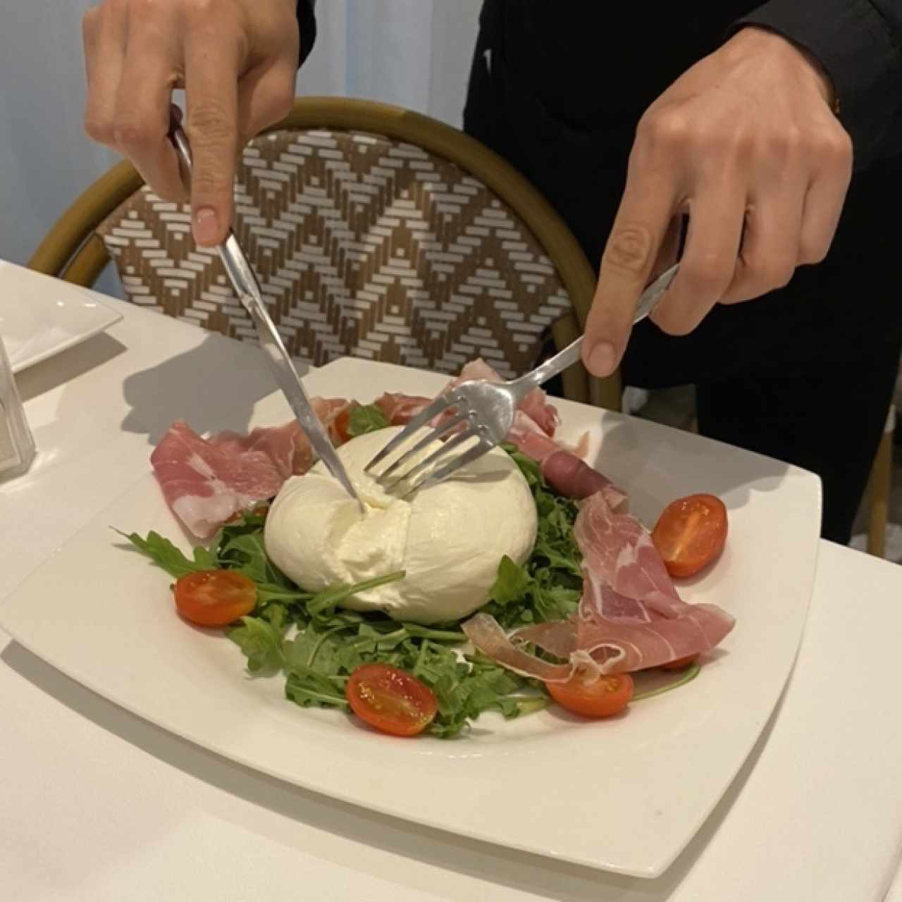 Burrata con Prosciutto