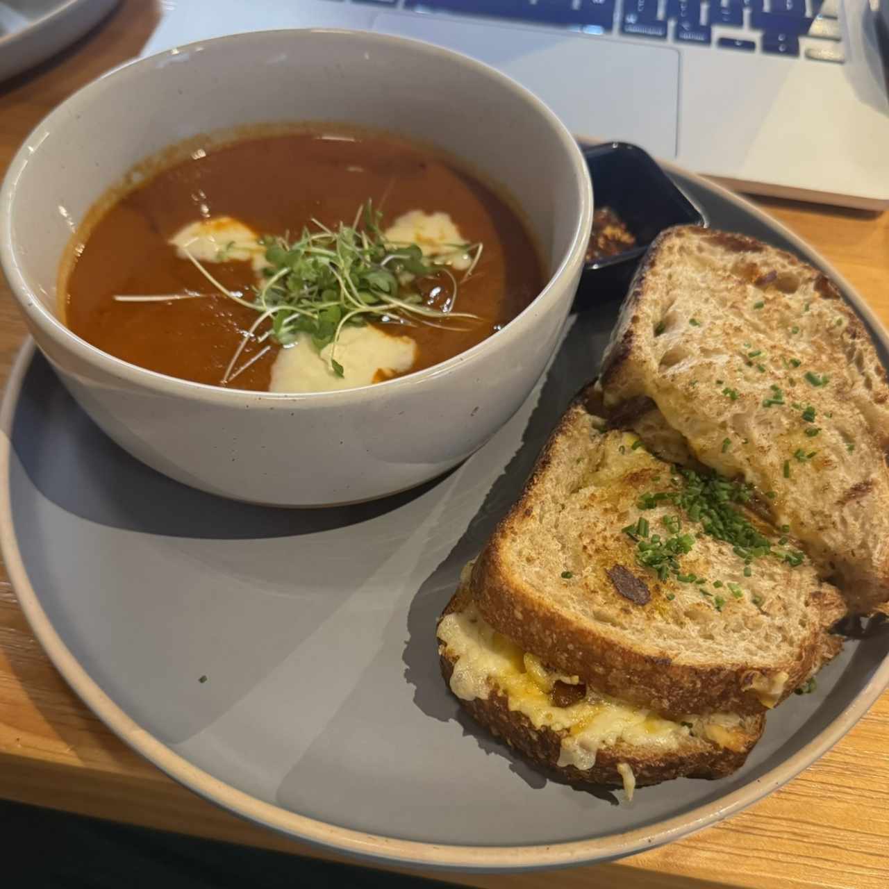 TOMATO SOUP & GRILLED CHEESE SANDWICH