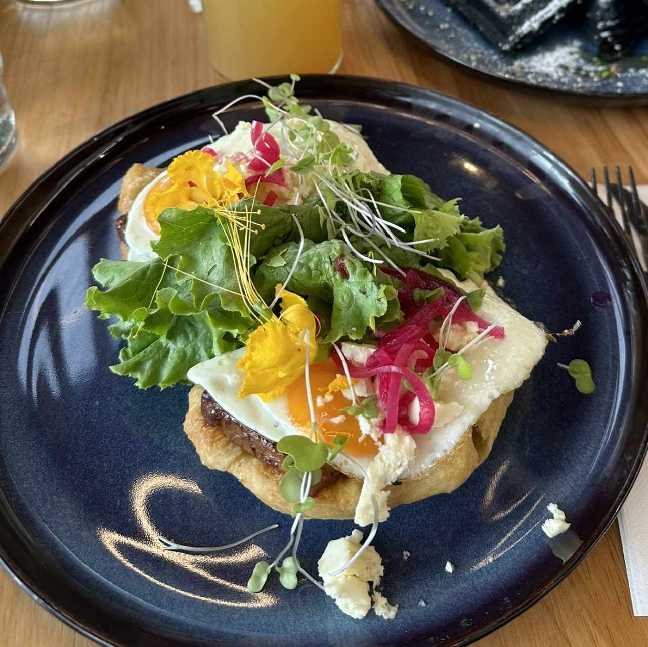 HOJALDRA BRISKET AL ESTILO AU CHEVAL