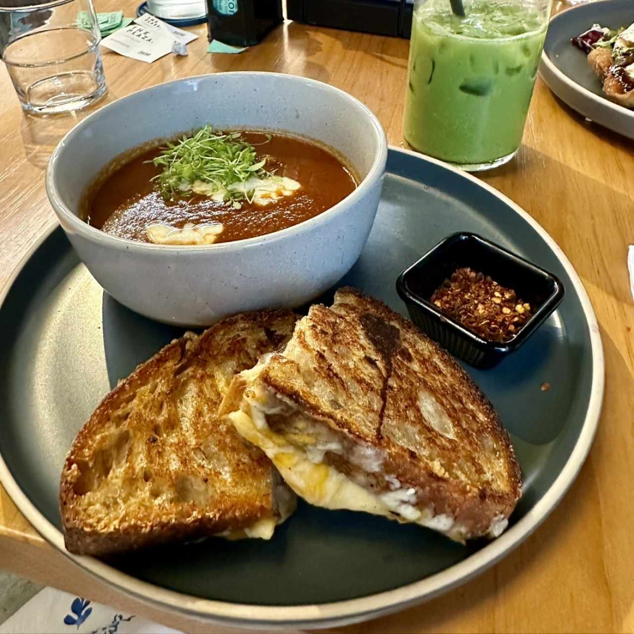 TOMATO SOUP & GRILLED CHEESE SANDWICH