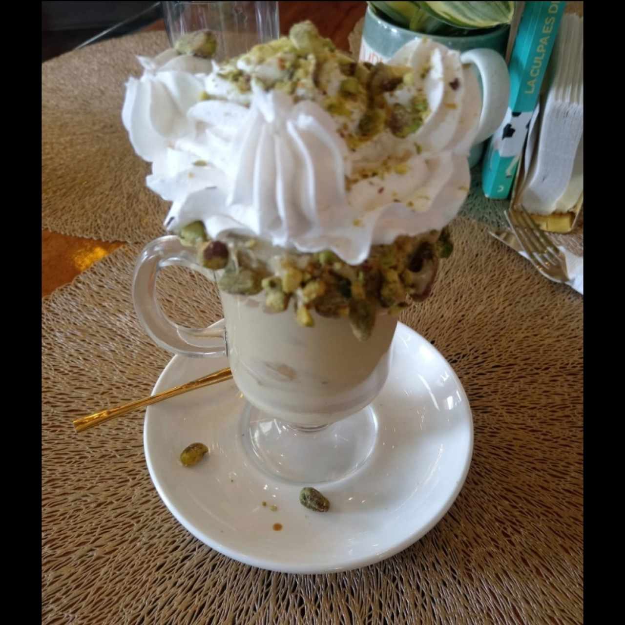 capuchino de pistacho