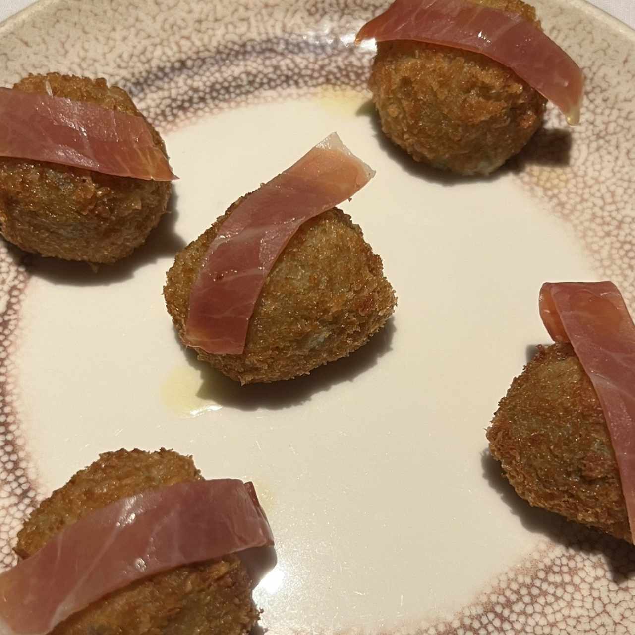 ENTRANTES CALIENTES - CROQUETAS DE JAMÓN