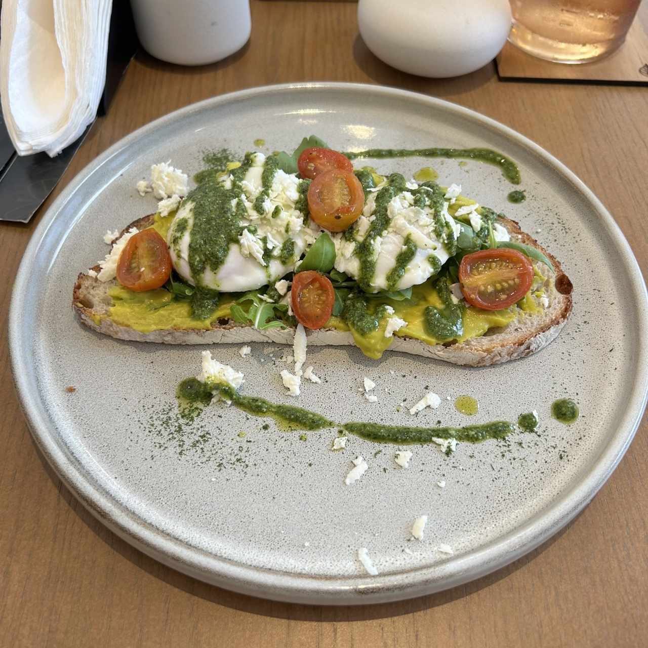 DESAYUNOS - BUNGLA AVOCADO TOAST