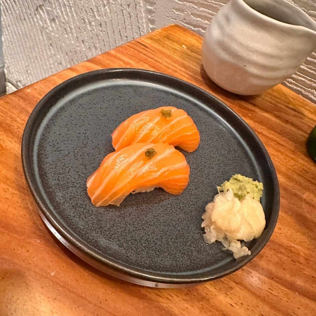 Nigiri - Oraking Salmon