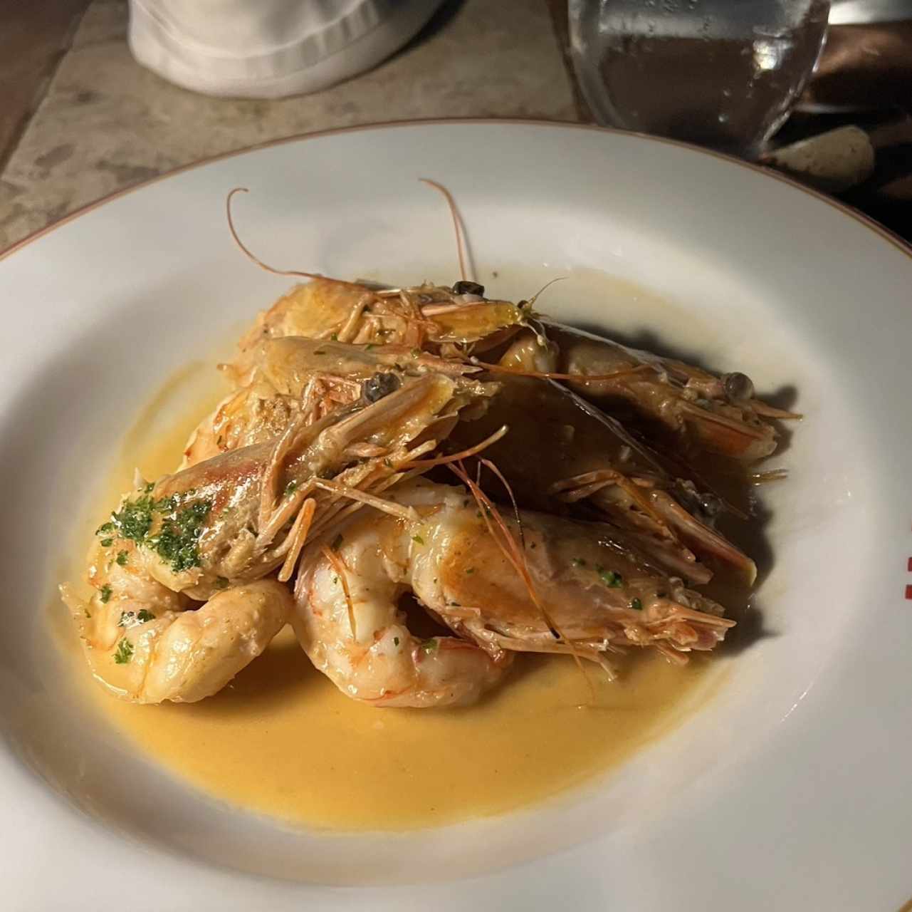 Langostinos en su jugo 