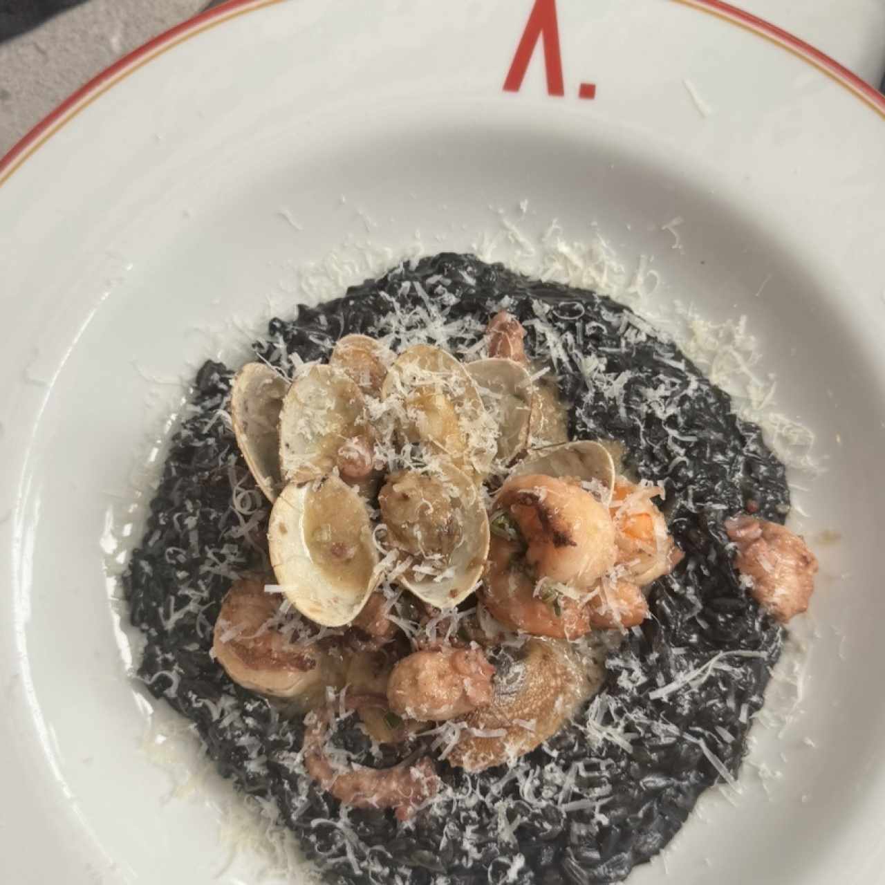 RISOTTO NERO AI FRUTTI DI MARE