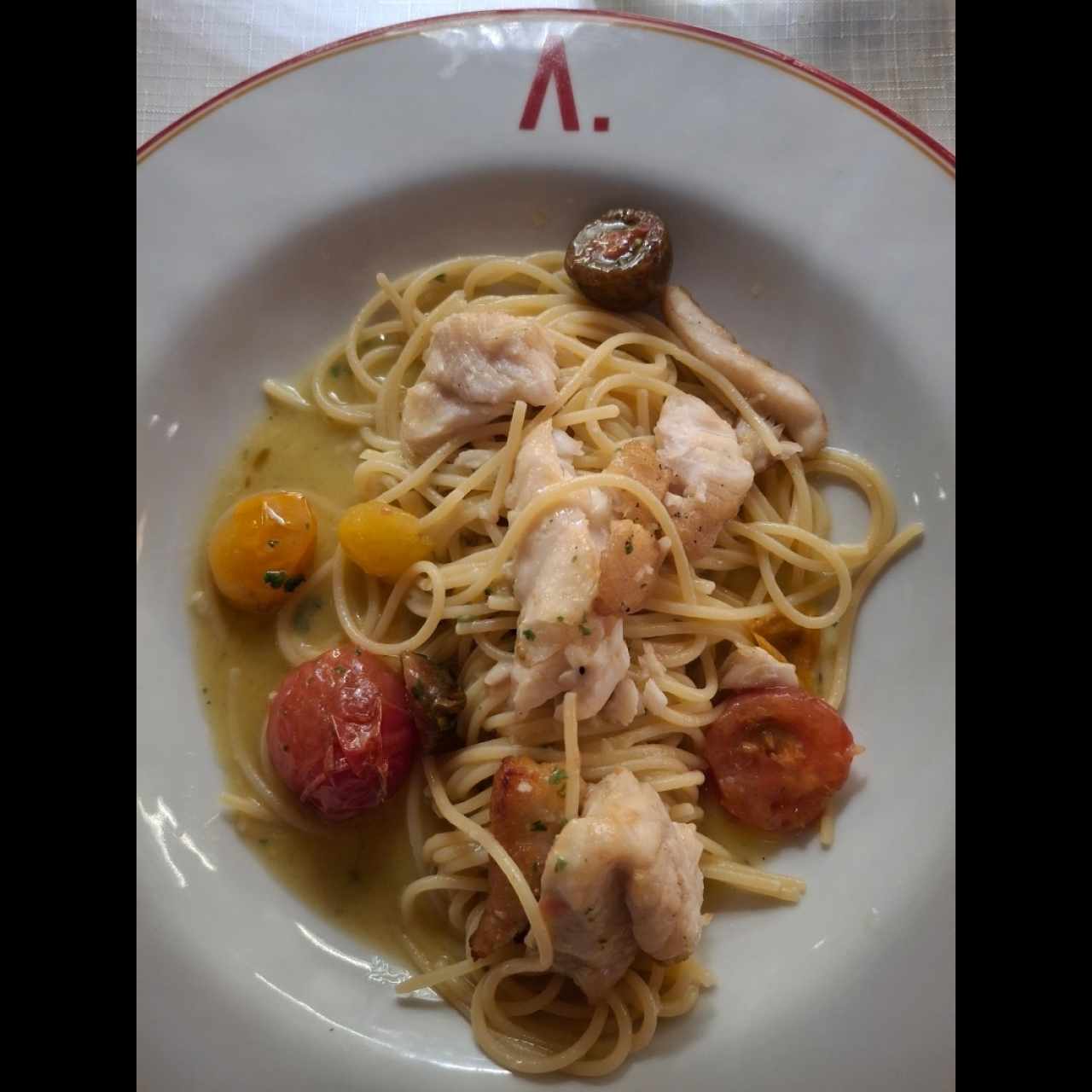Spaguetti al olio de Mero confitado