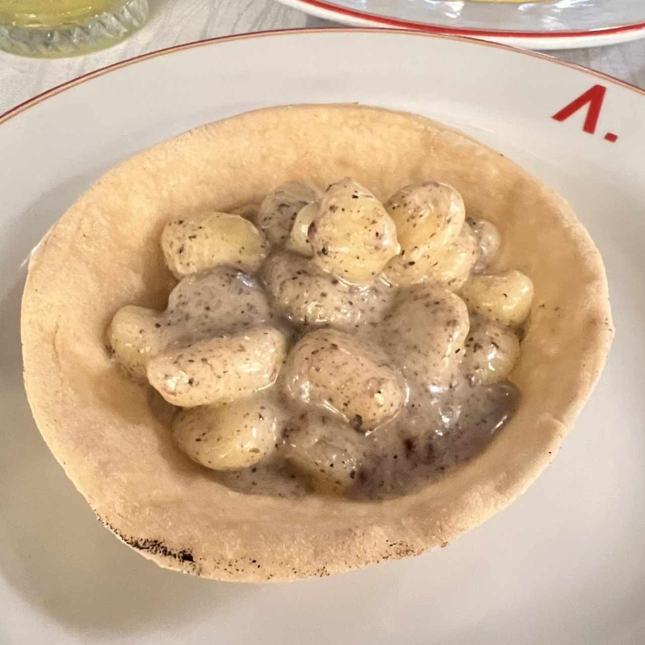 Gnocchi a la gorgonzola e tartufo