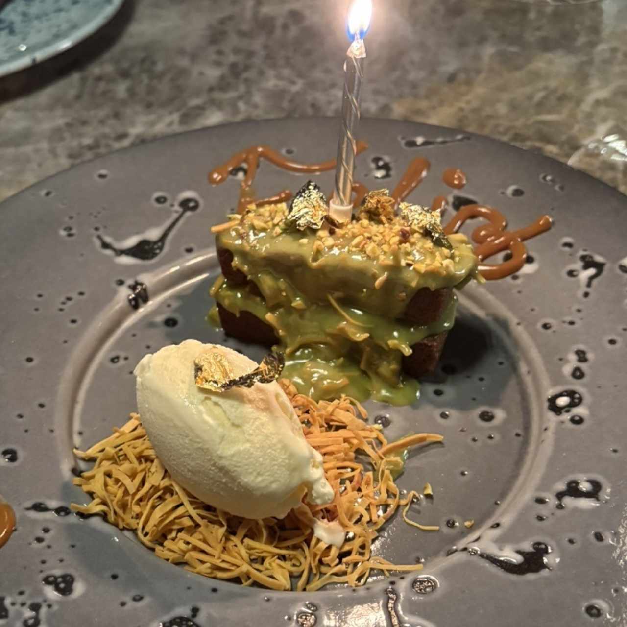 POSTRES - CHOCOLATE DUBAI