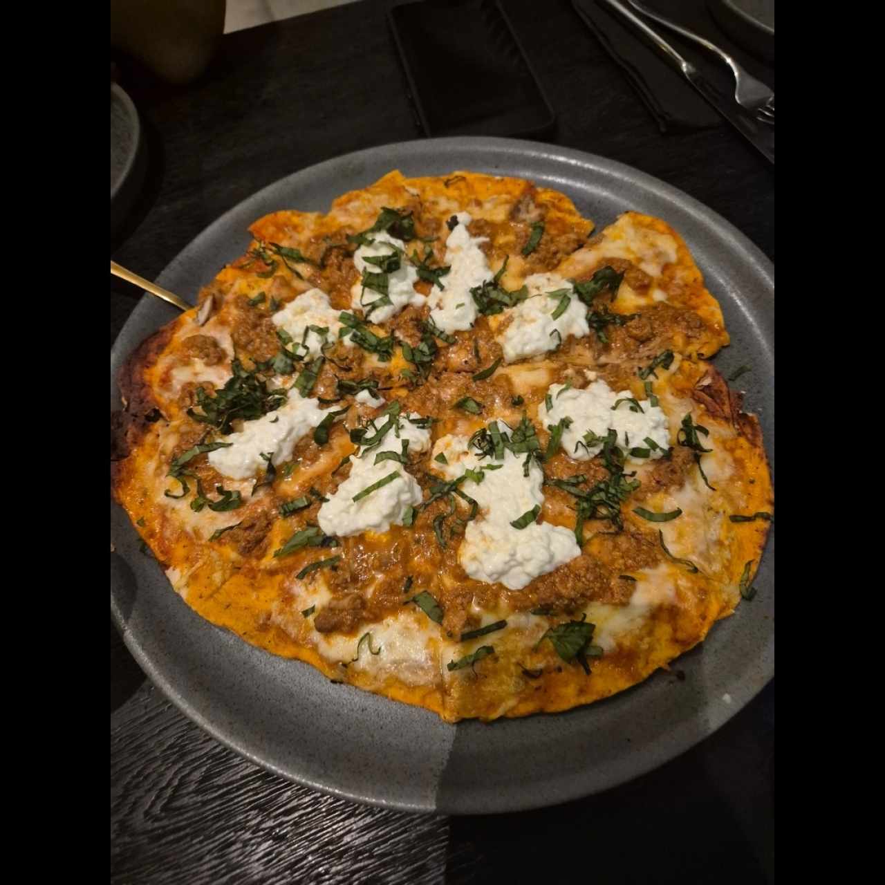 PIZZE - BOLOGNESA Y STRACCIATELLA