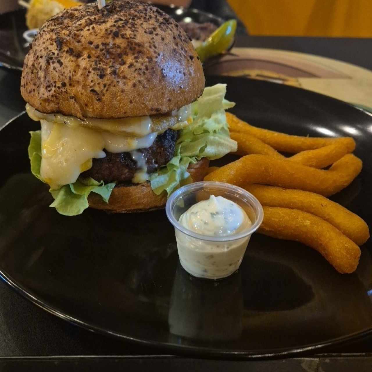 Hamburguesa La Elotinha