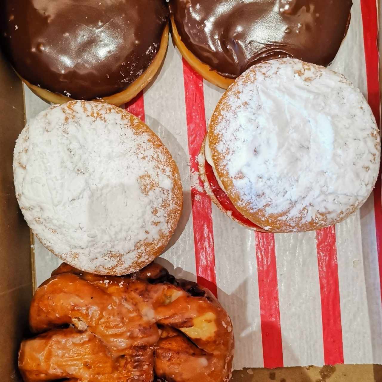 Caja de 6 donuts 