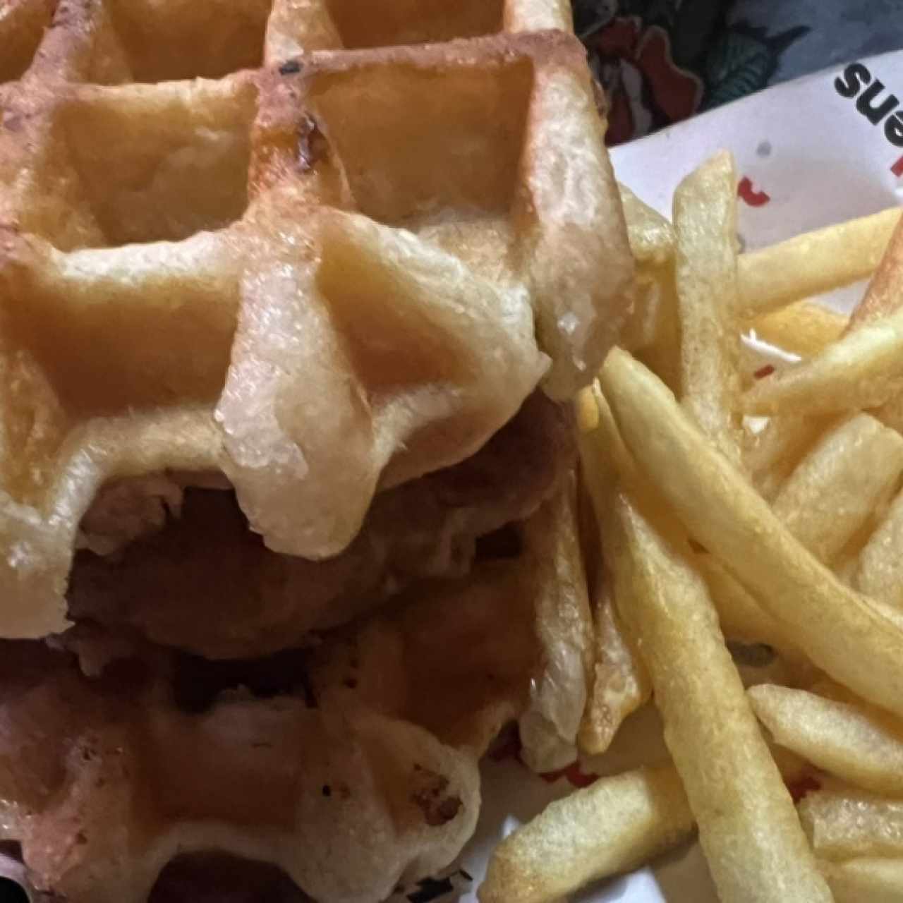 Hamburguesa wagfle pollo