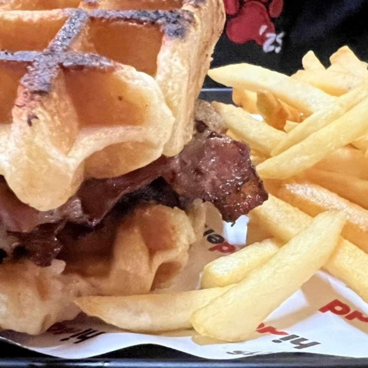 Wafle hamburguesa carne