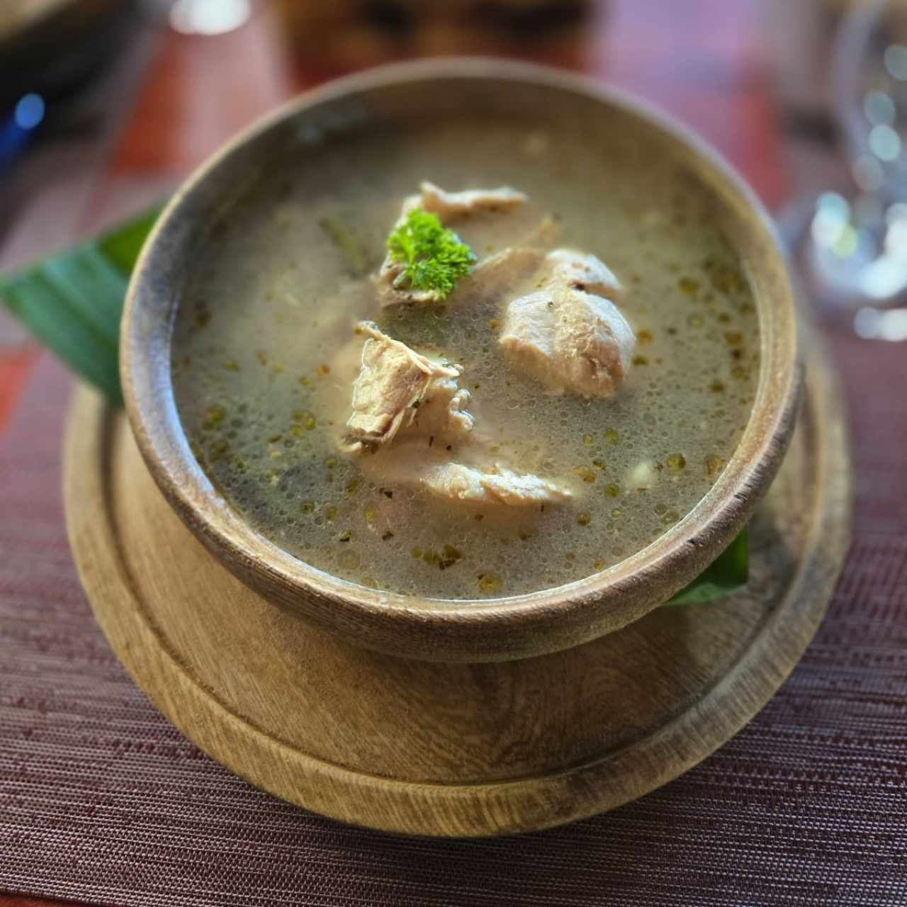 Sancocho Panameño en leña